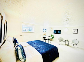 aday - Blue Water Studio Apartment with public Parking in Aalborg 